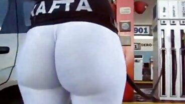 GF иска да чукаш всичките й приятели в POV! български секс филми
