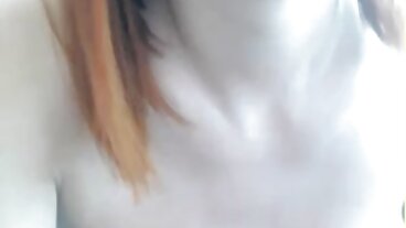 Червенокосата BBW дава небрежна глава преди да се бг порно клипове чука