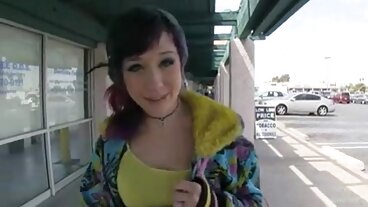 Йена е разпъната бг секс порно от Дейн Крос