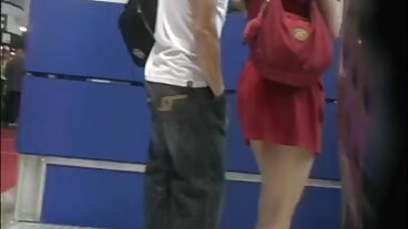 Алексис сваля бикините си, защото путката й е на път да бг порно фрее се намокри